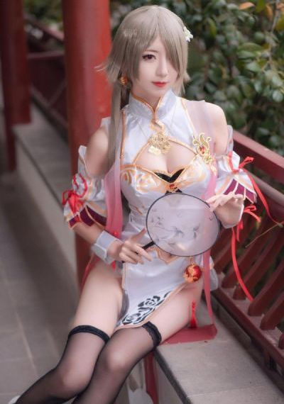 大乳女教师与护士在线观看